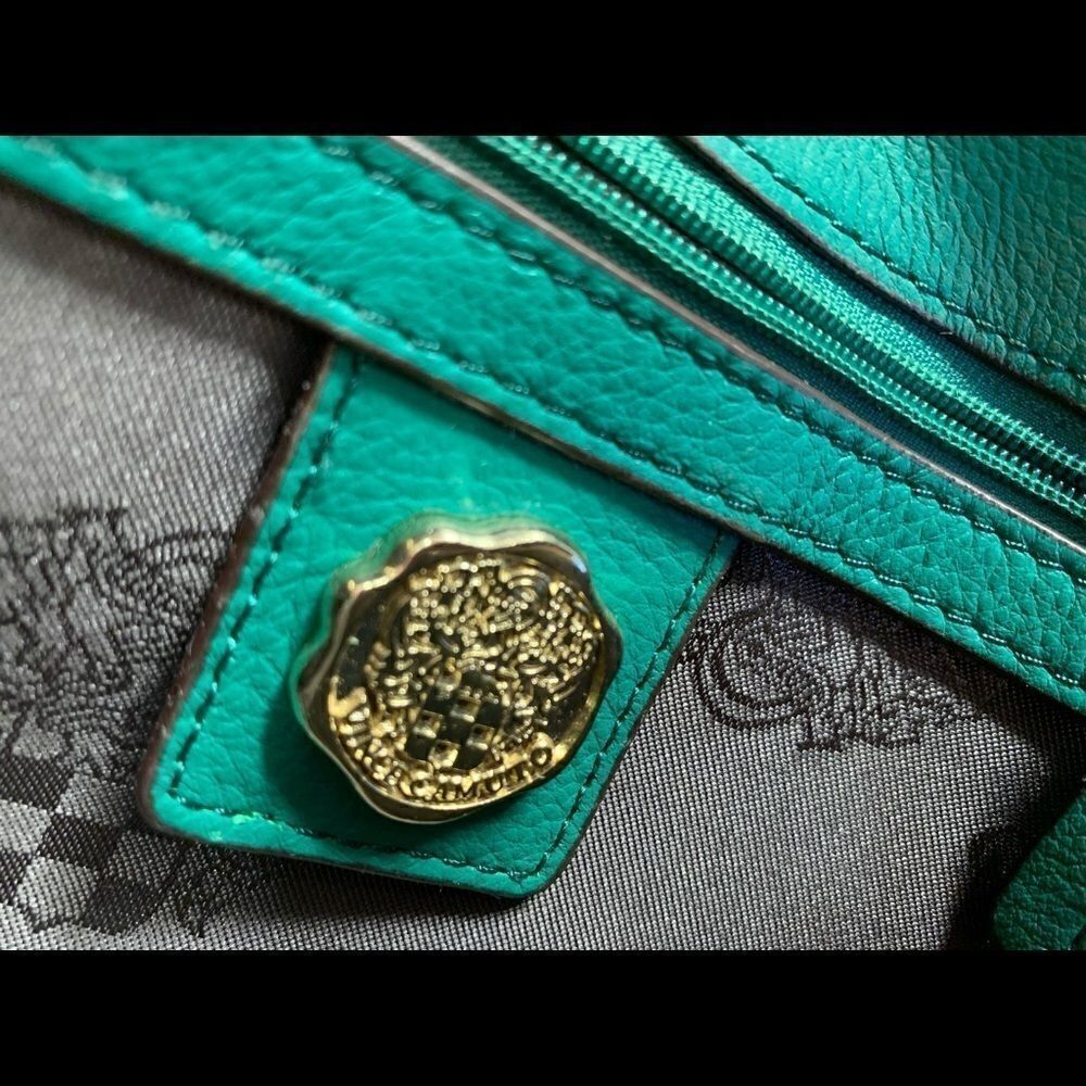 NWOT Vince Camuto Clutch - Picture 5 of 6